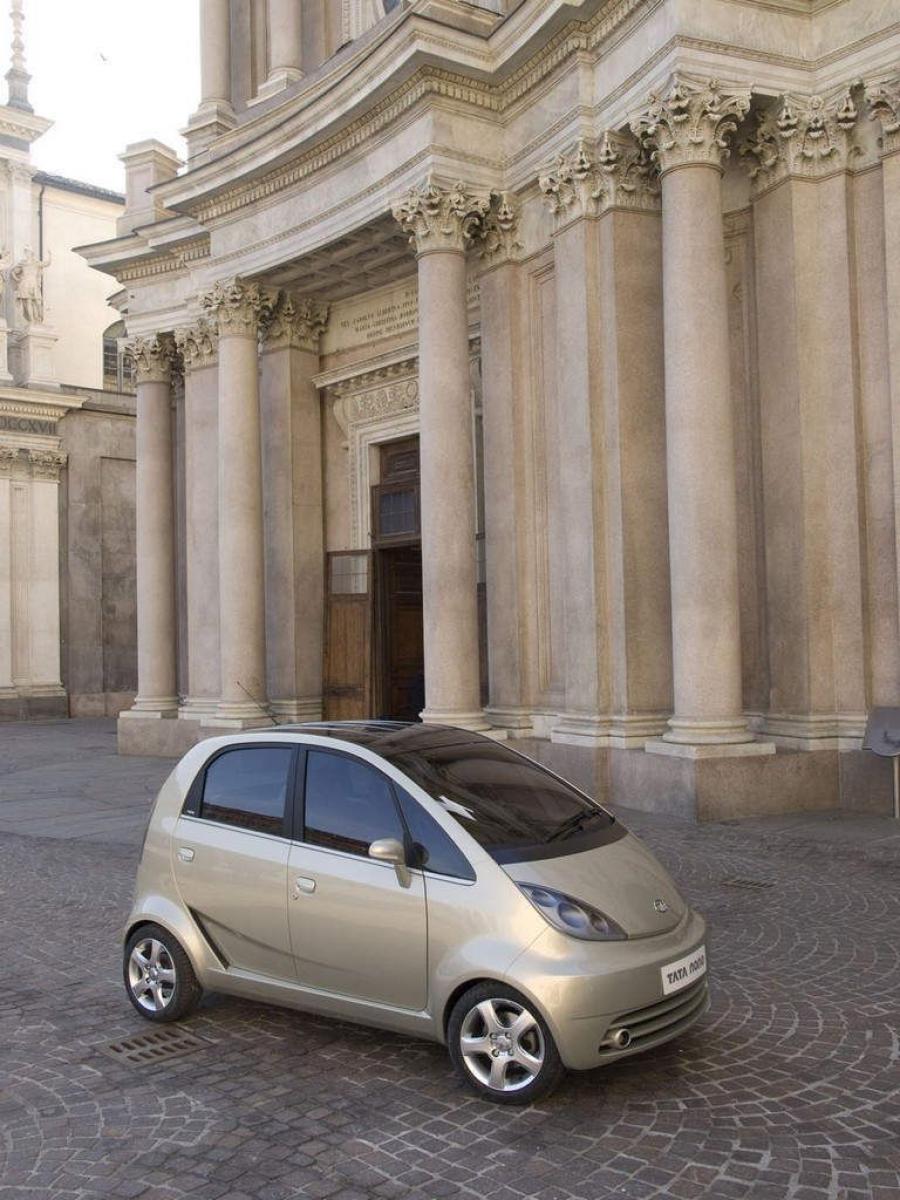  Tata Nano Europa Concept 2009 года  (фото 8 из 25)